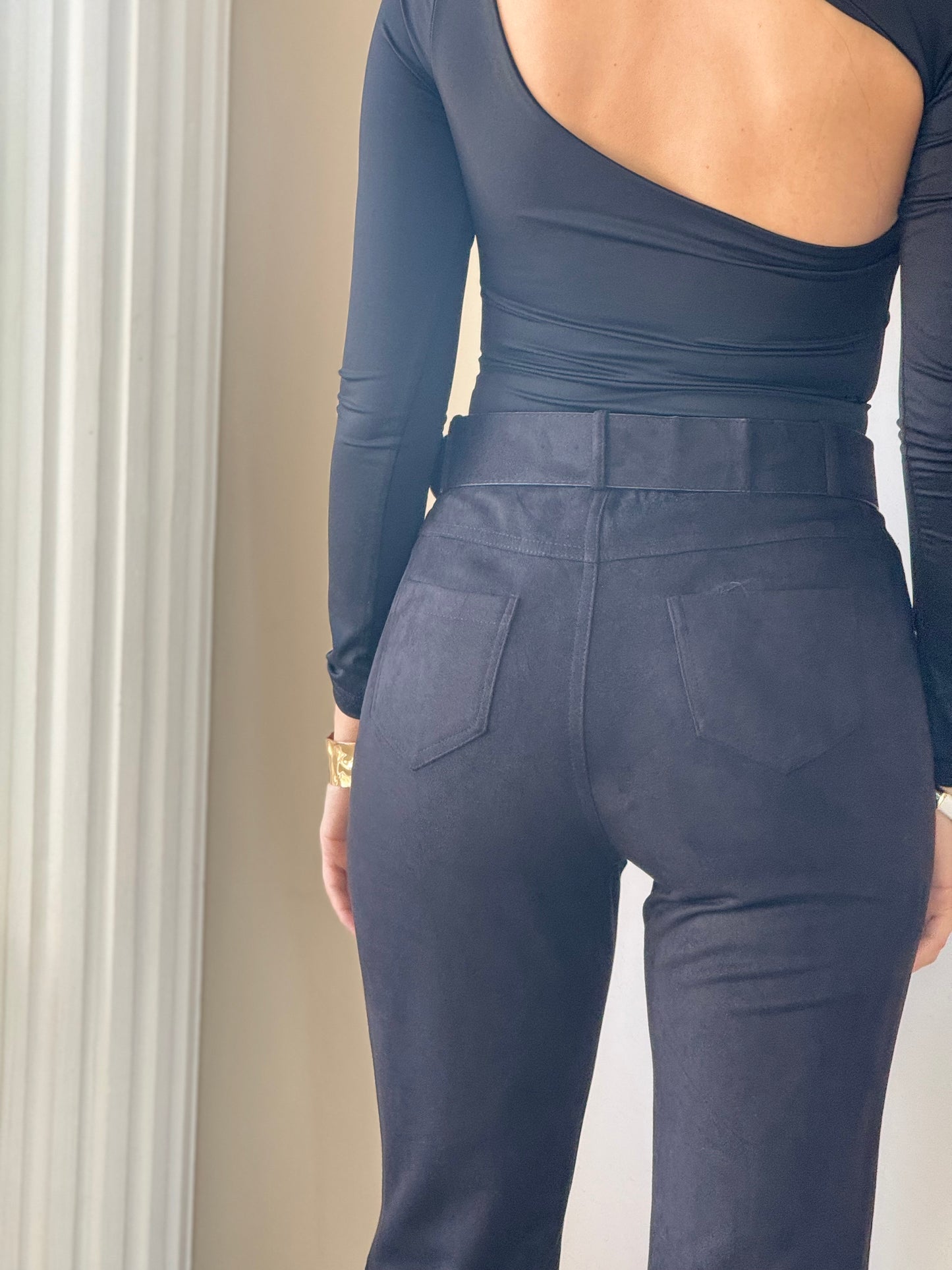 Pantalón gamuza