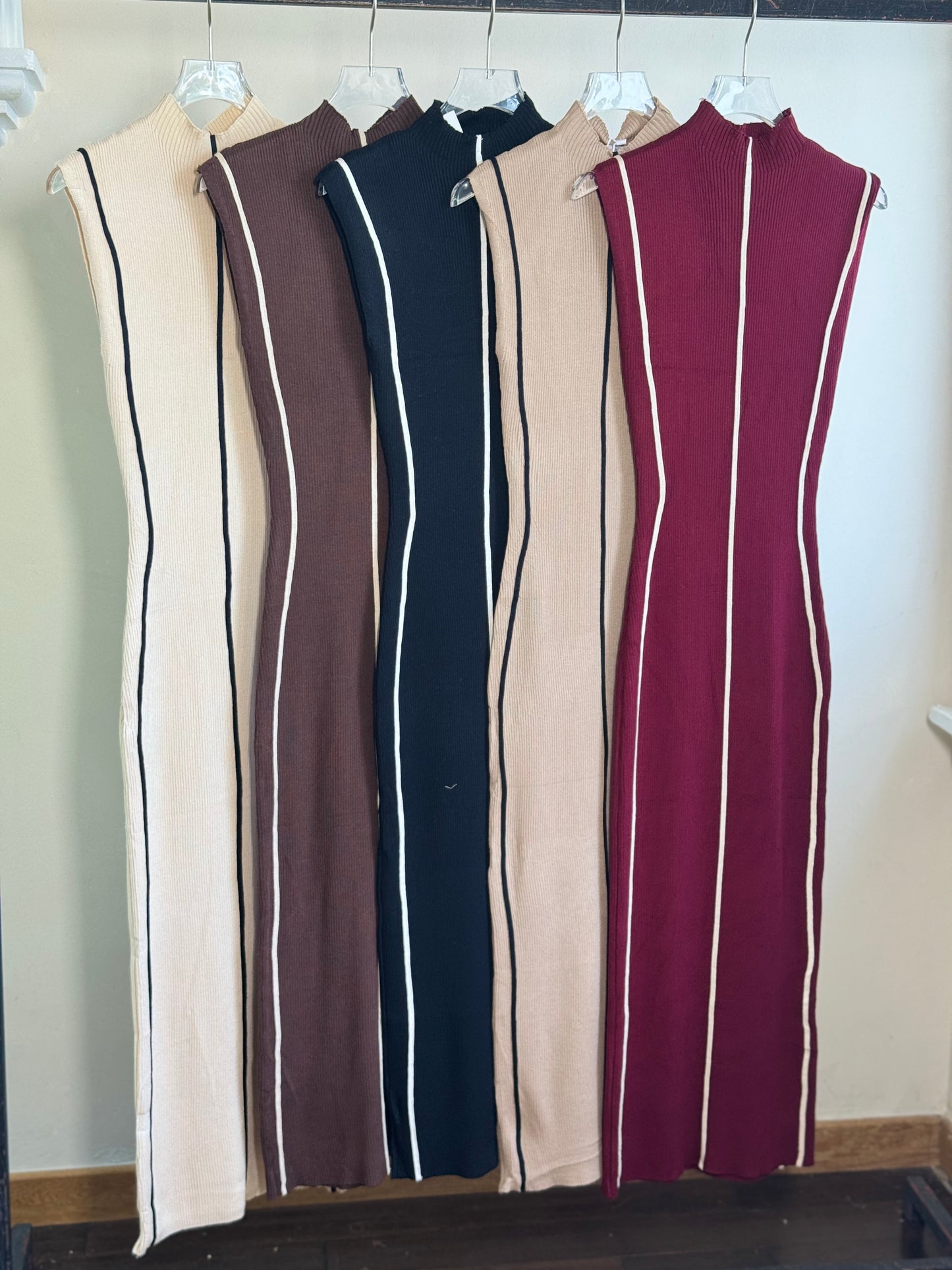 Vestido lápiz con líneas