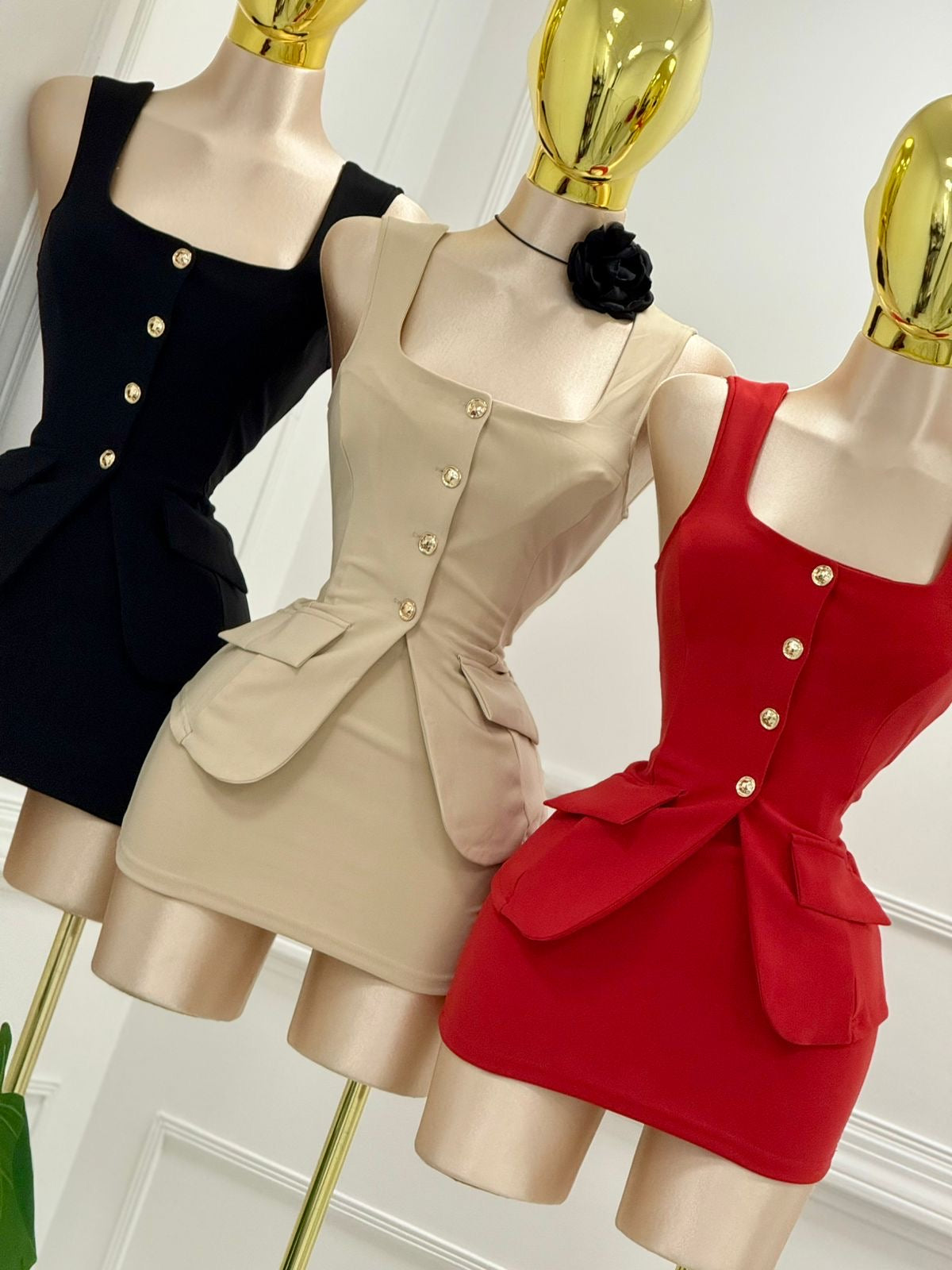Conjunto chaleco y falda