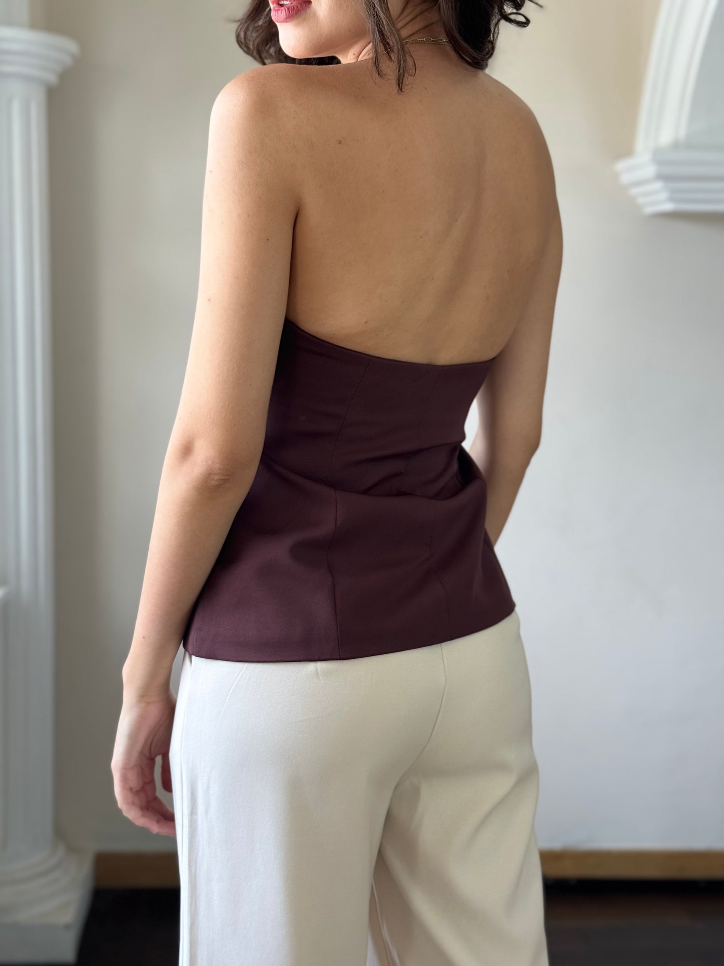 Blusa strapless con carteras