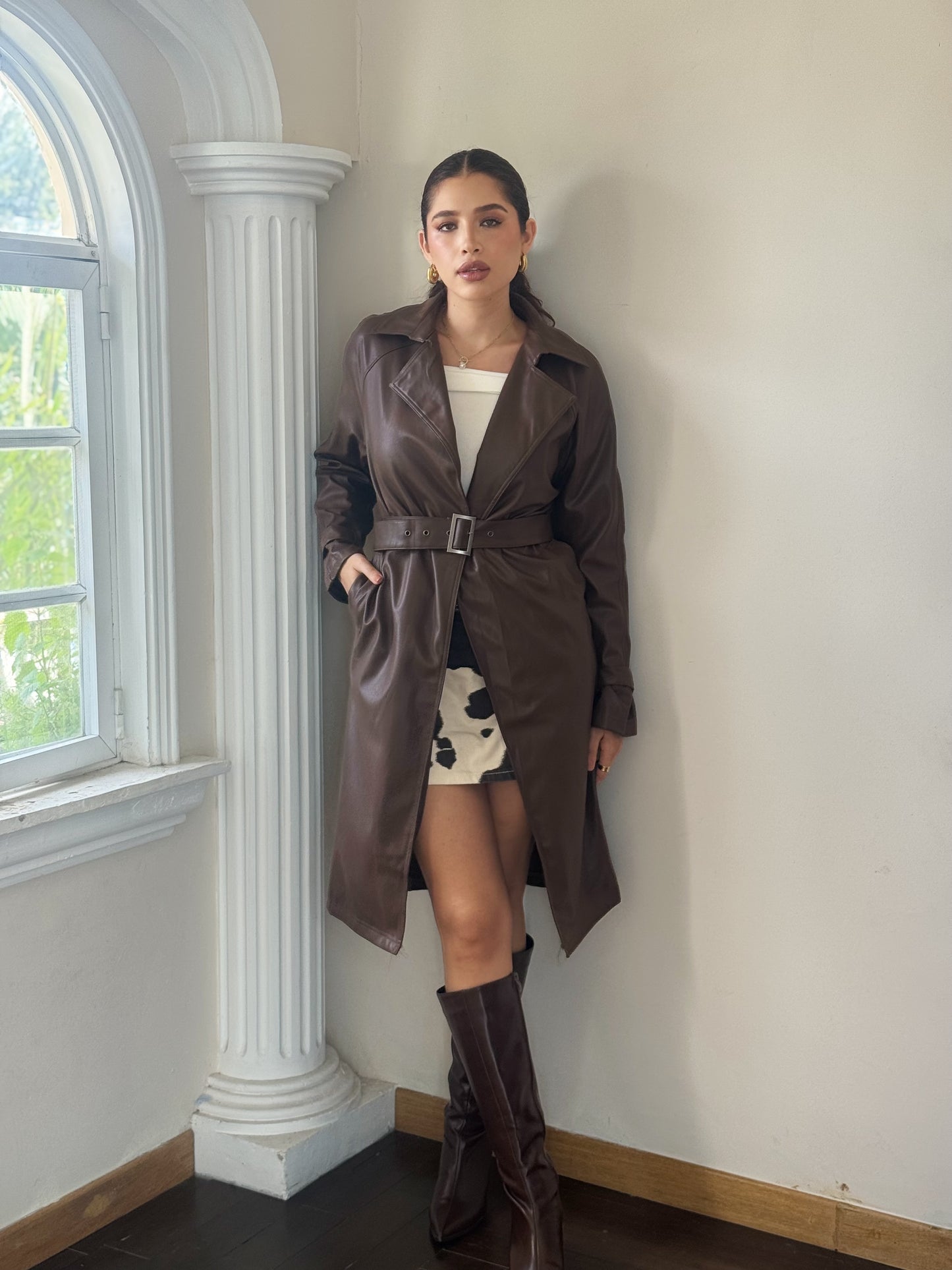 Gabardina de vinipiel