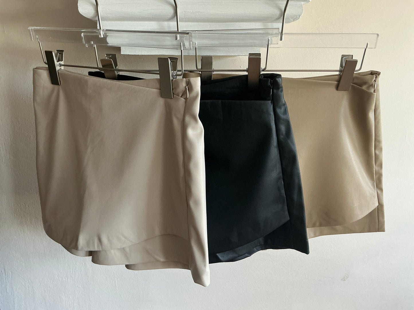 Falda Short vinipiel