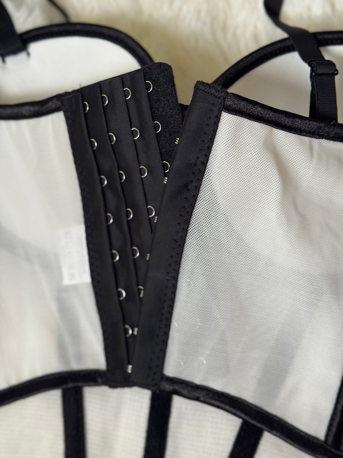 Corset con copas