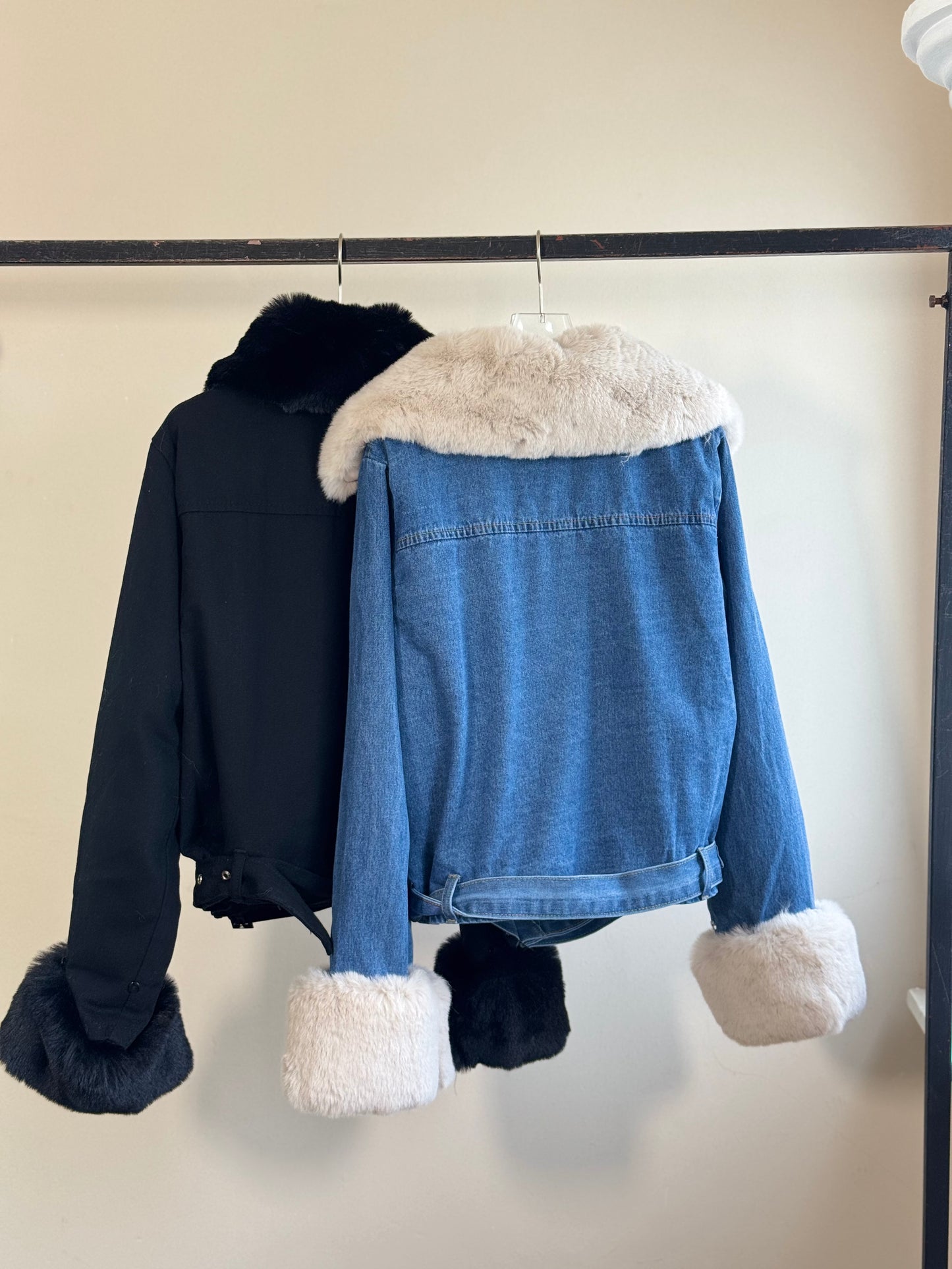 Chamarra de mezclilla con peluche removible