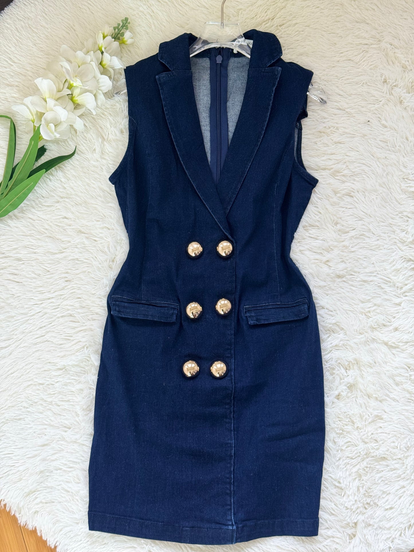 Vestido sastre de mezclilla con botones