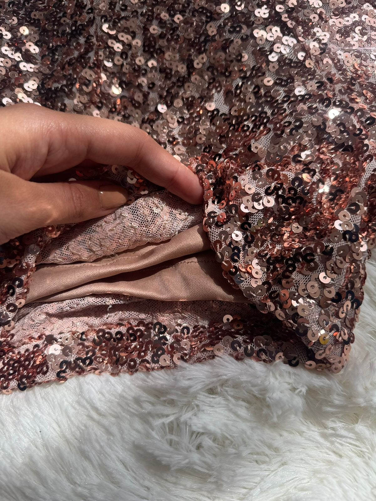 Short con lentejuelas y forro