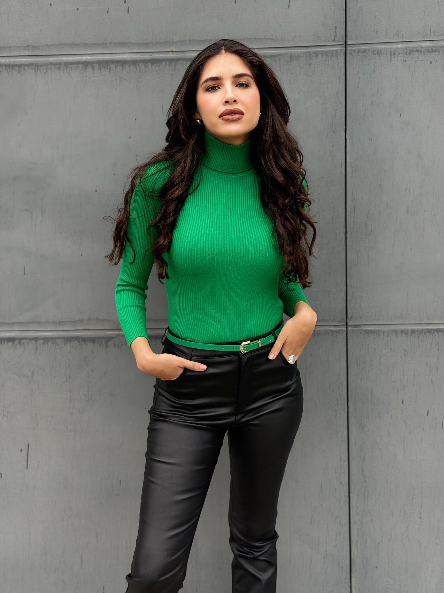 Blusa cuello alto tejida