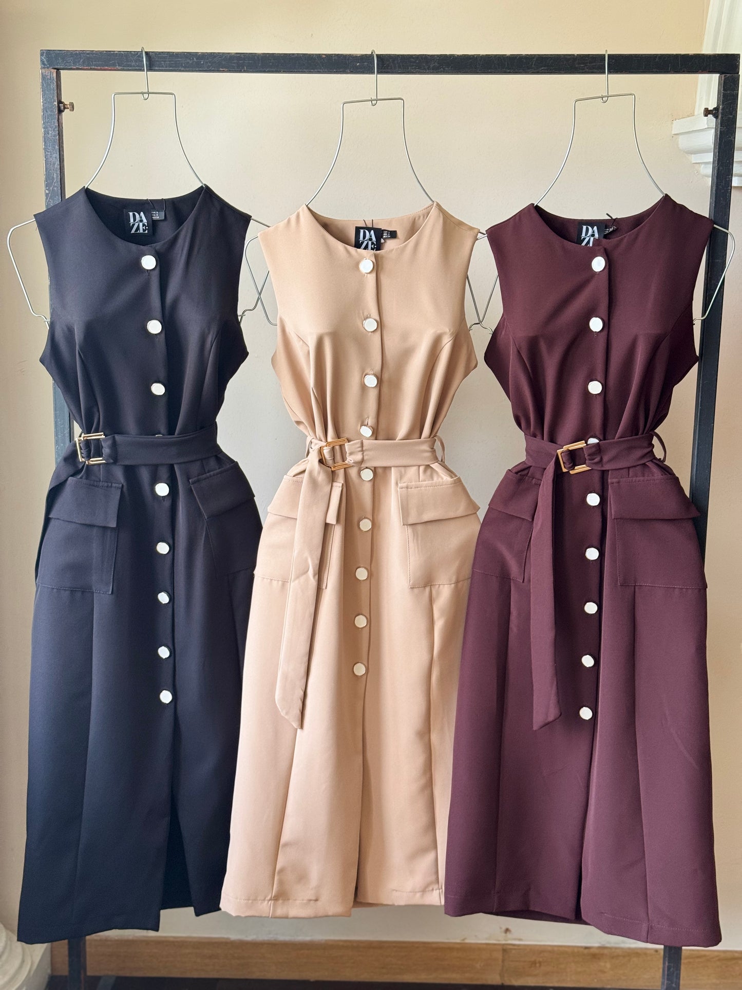 Maxi vestido con cinturón