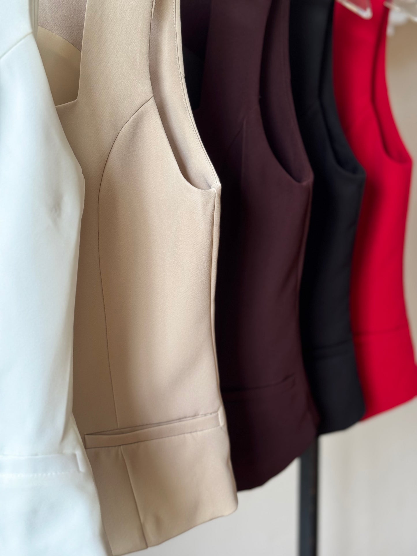 Chaleco escote cuadrado