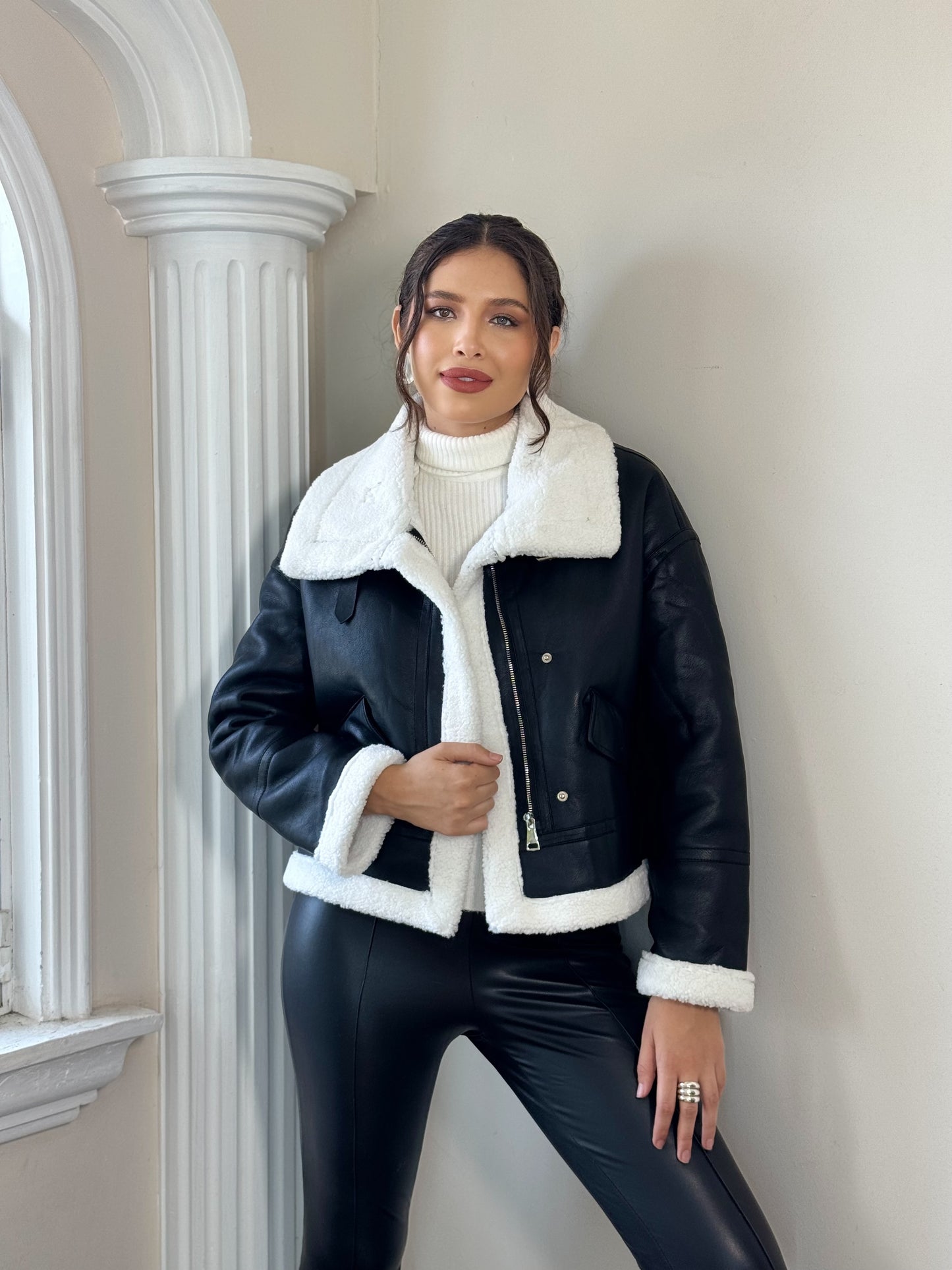 Chamarra Vinipiel con bolsas