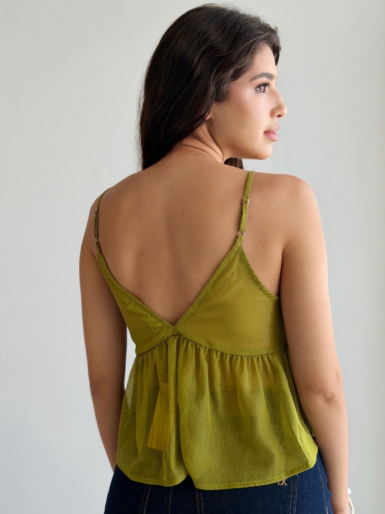 Blusa de tirantes bordada con lentejuela