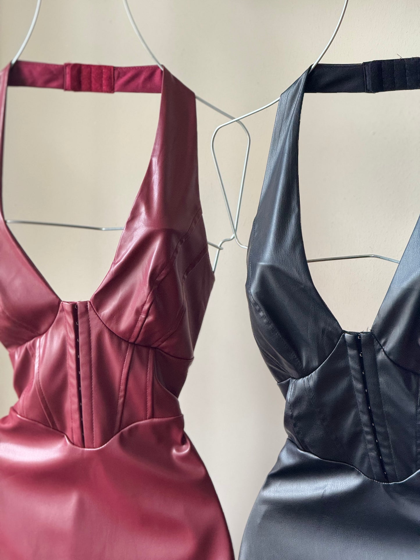 Vestido corset vinipiel