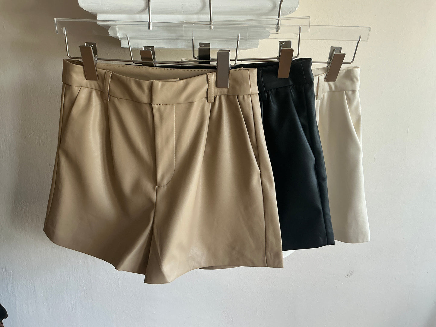 Short Vinipiel
