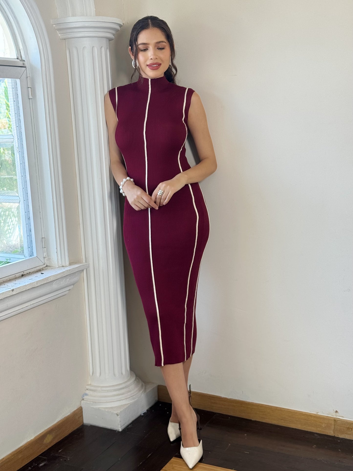 Vestido lápiz con líneas