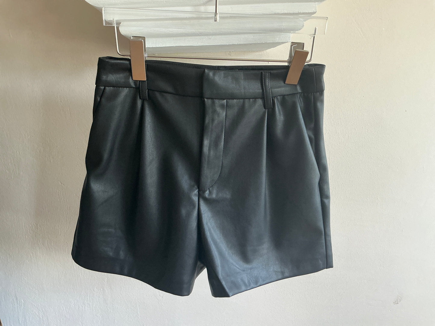 Short Vinipiel