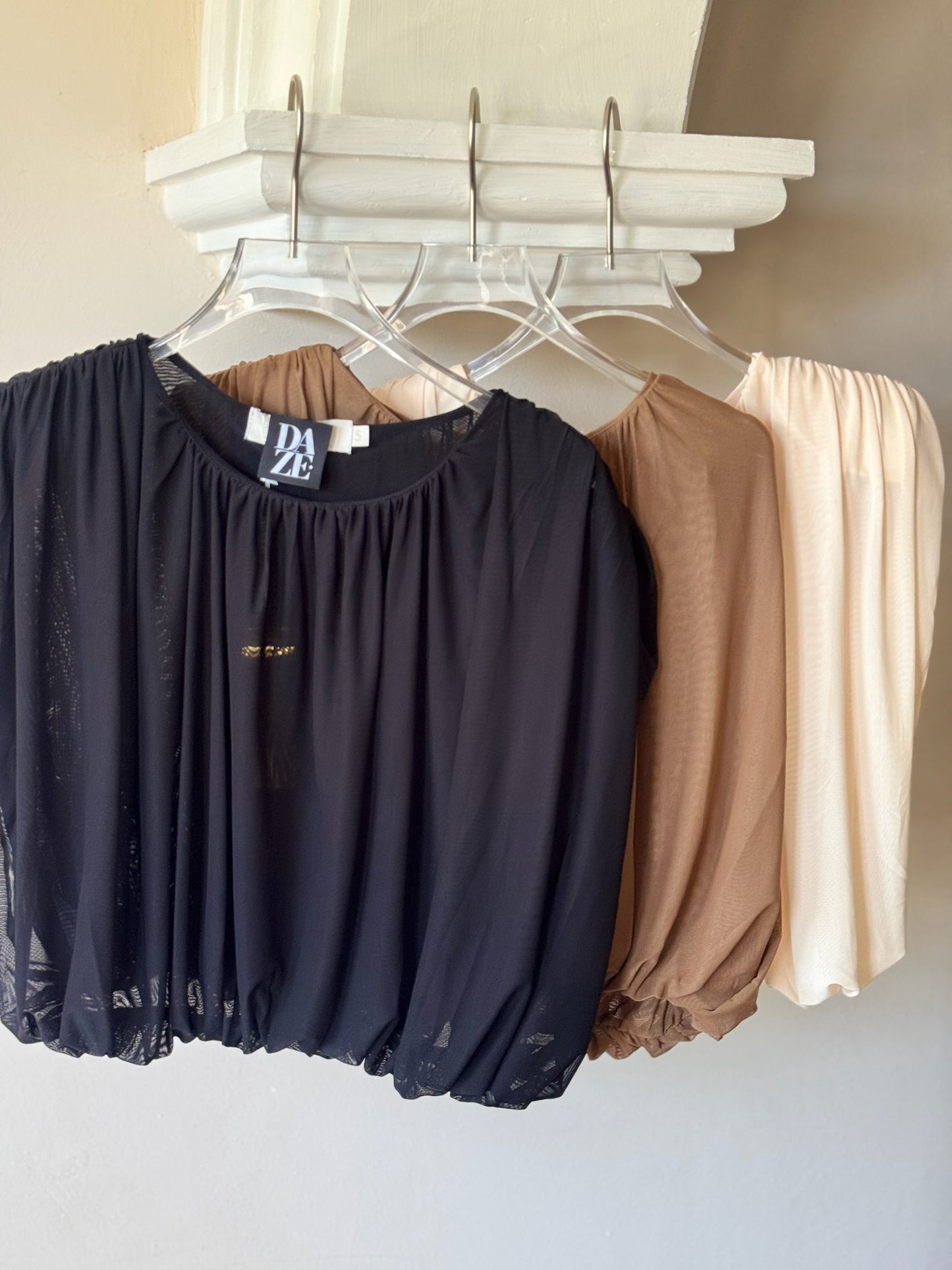 Blusa mesh con hombreras
