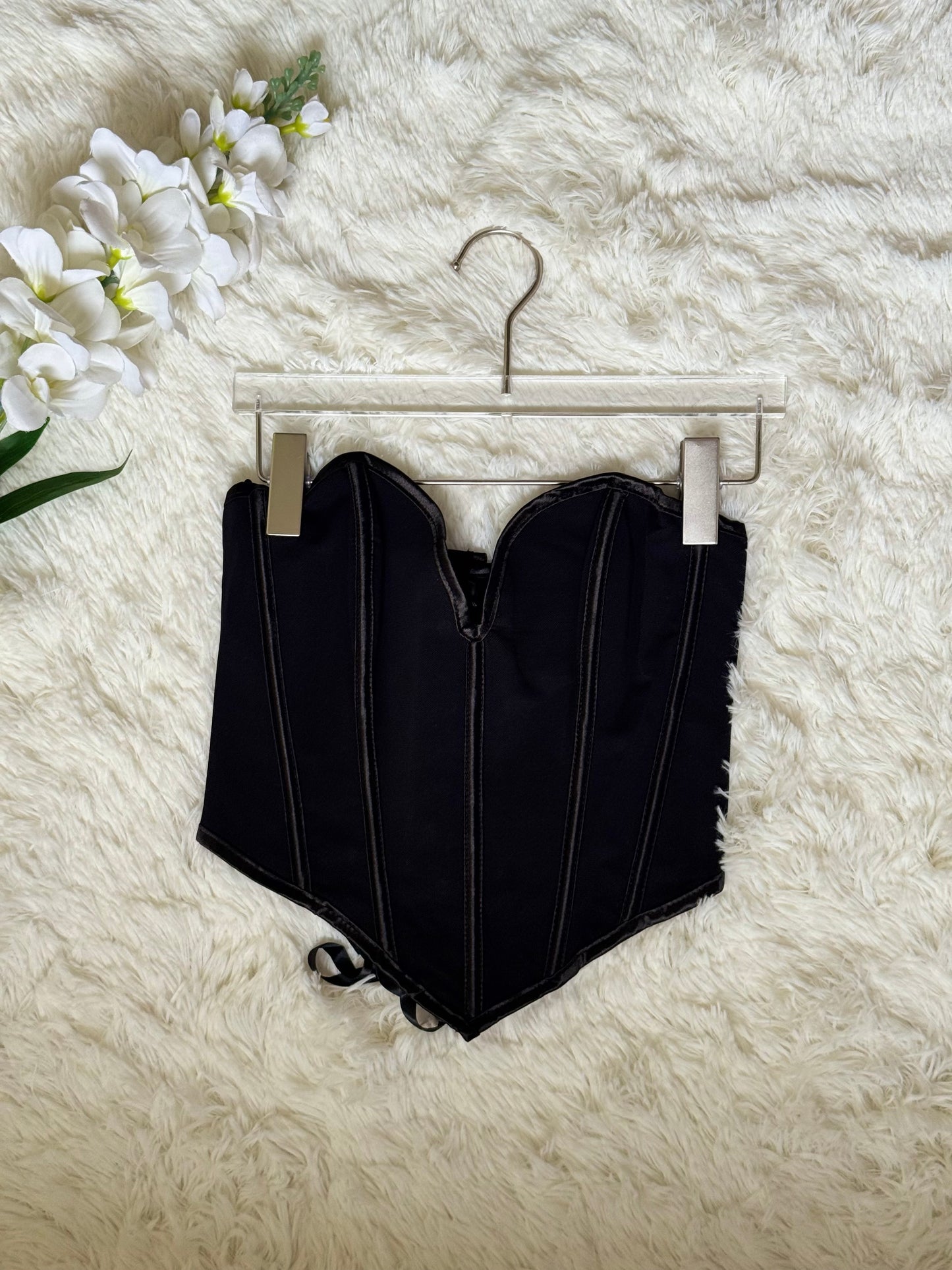 Corset con bordes