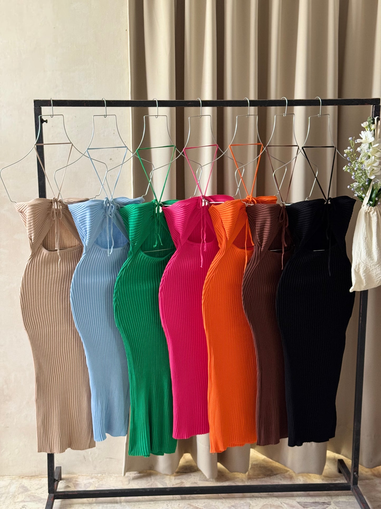 Vestido halter tela acanalada