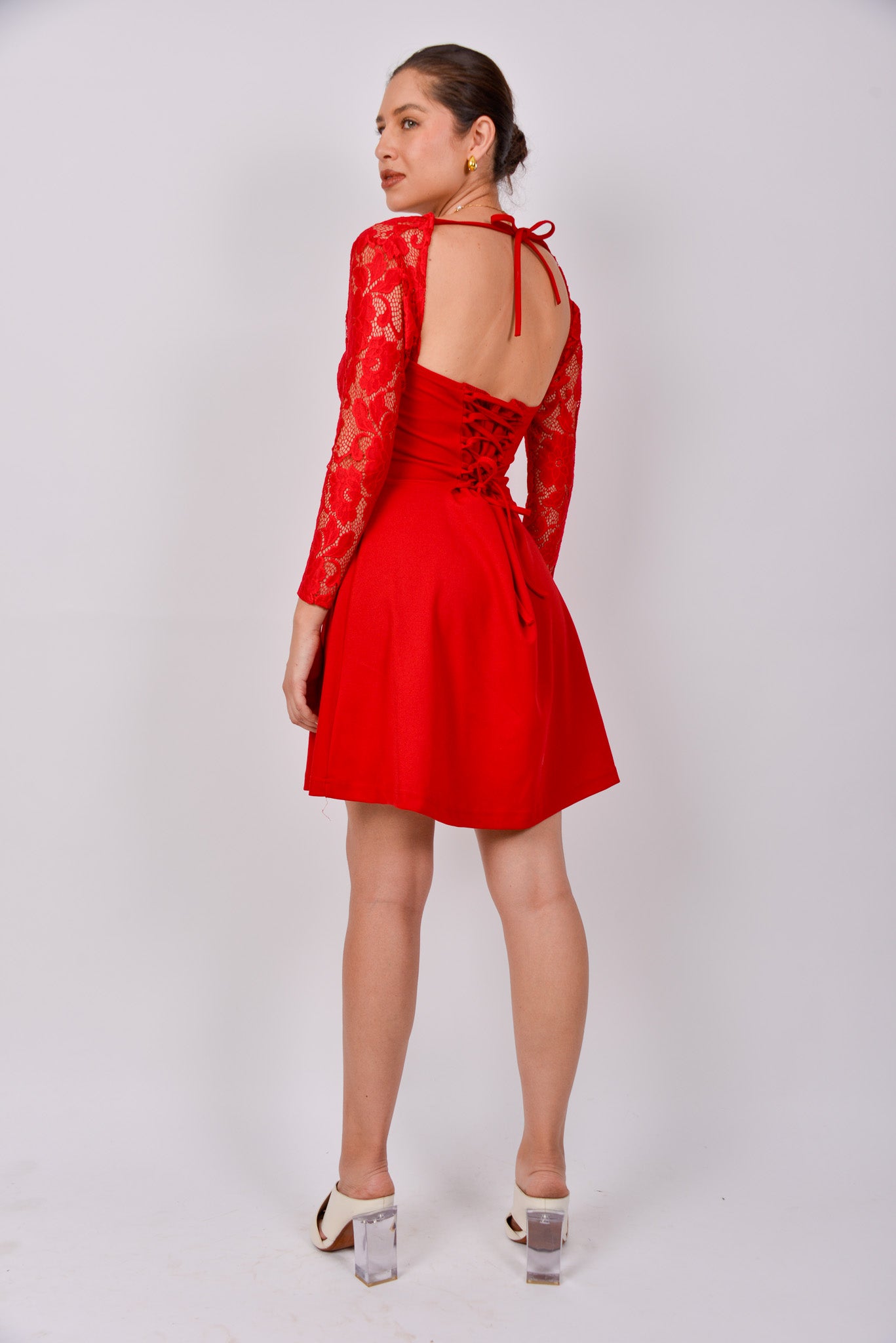 Vestido manga de encaje