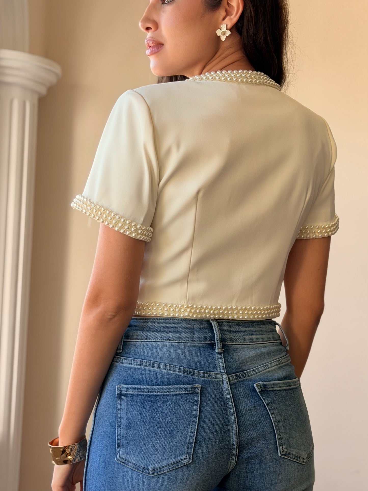 Blazer Crop con Aplicación de Perlas