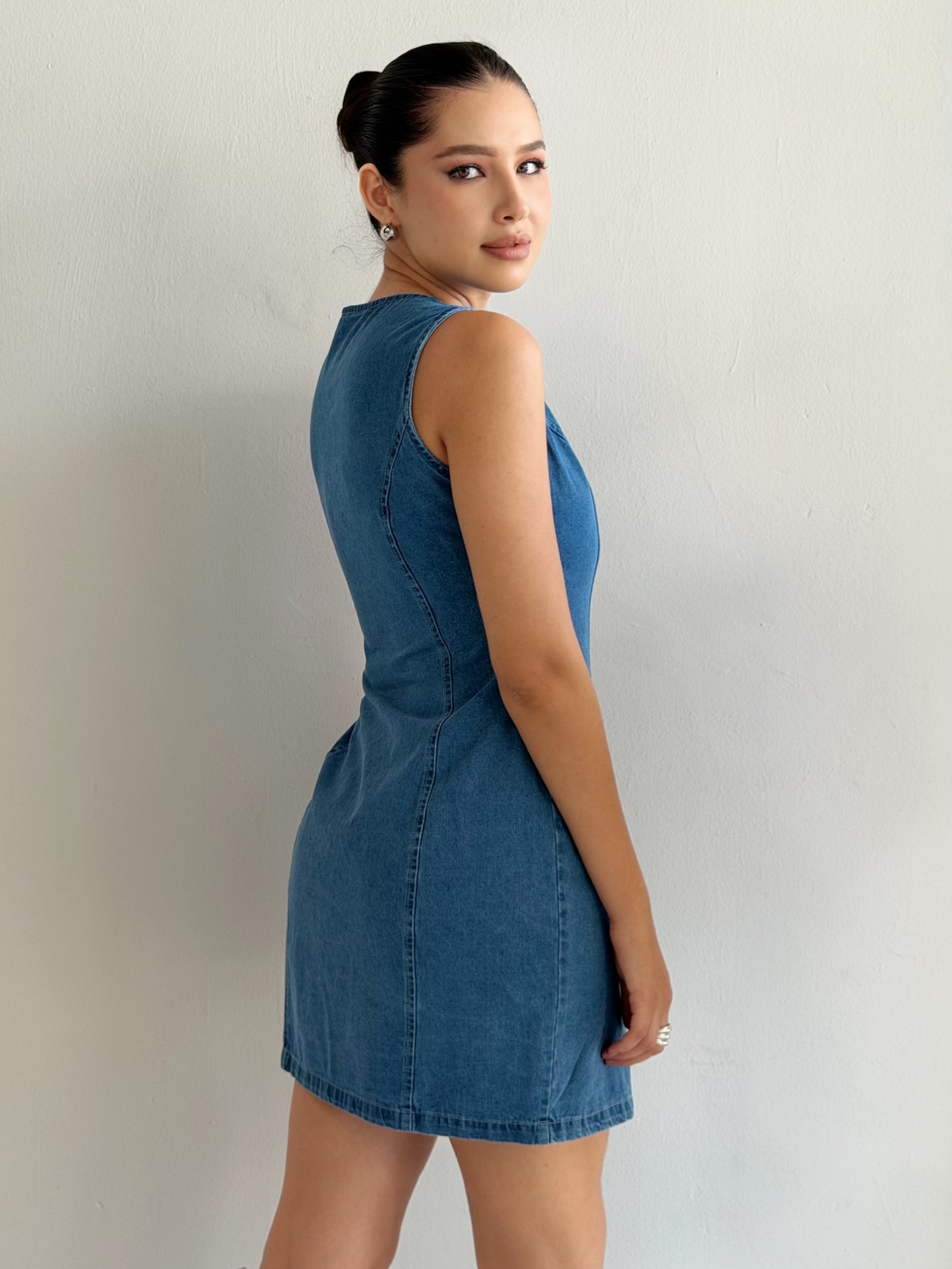 Vestido de mezclilla cuello redondo