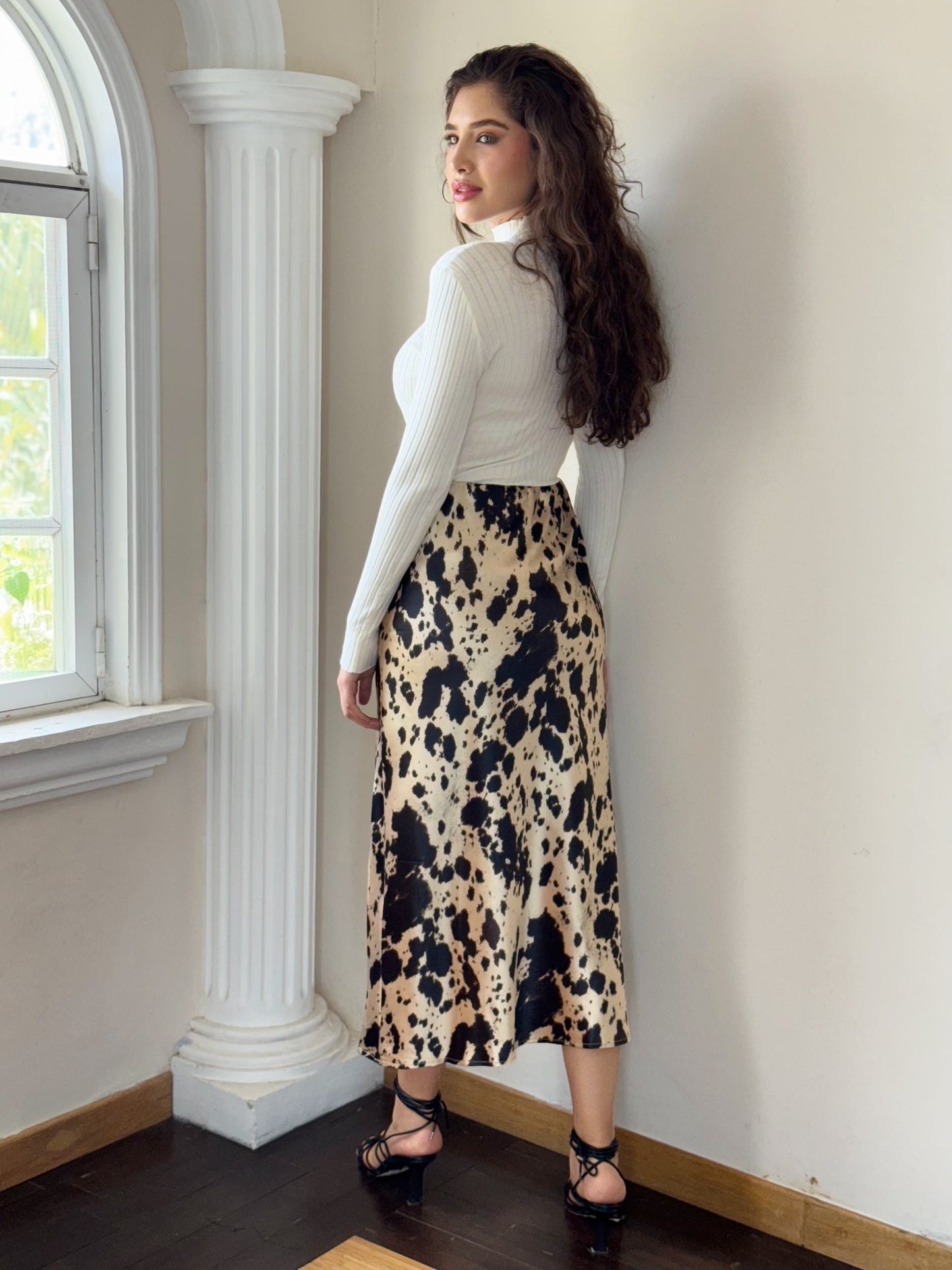 Falda de satin estampada vaca