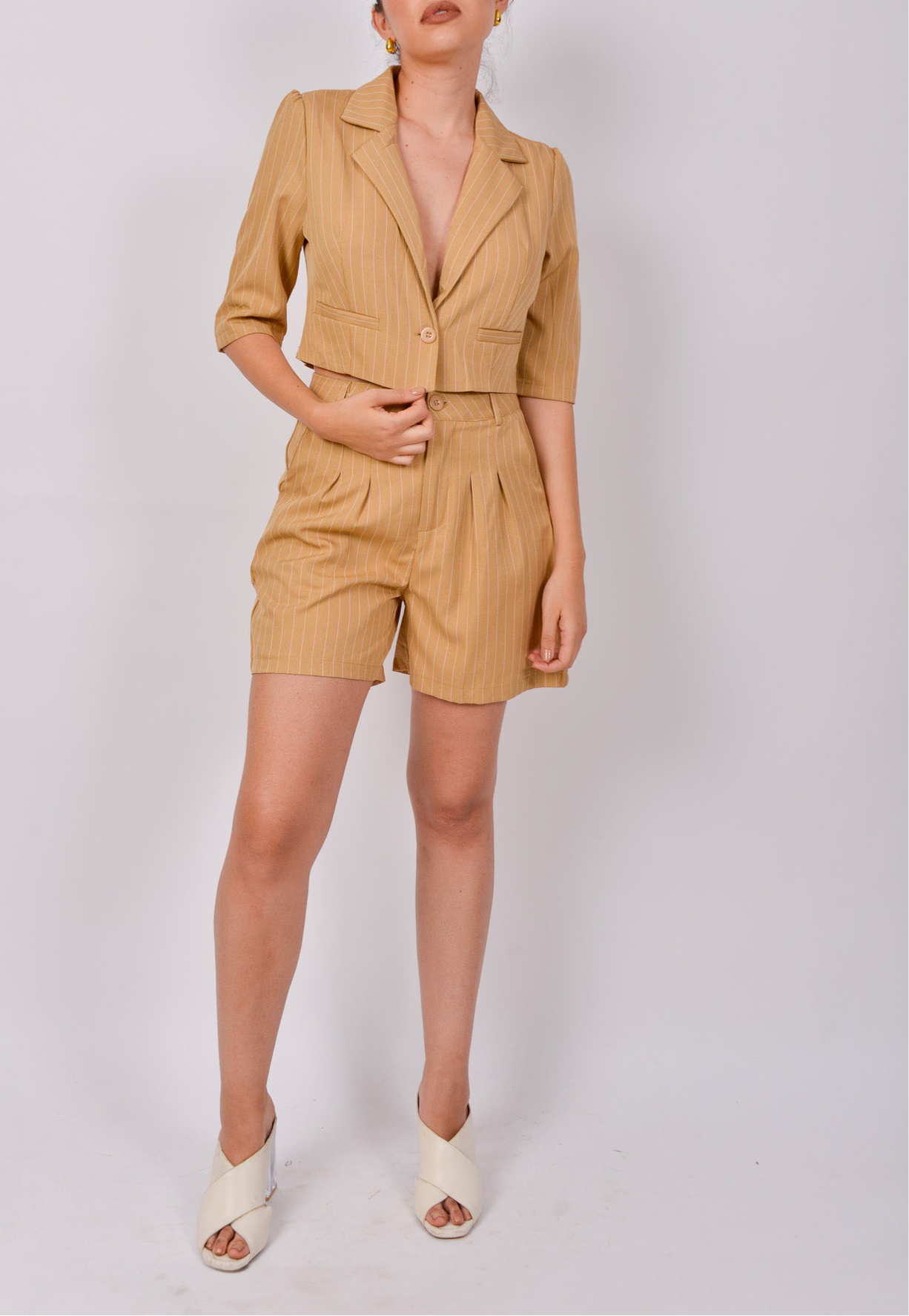 Conjunto rayado short y blazer