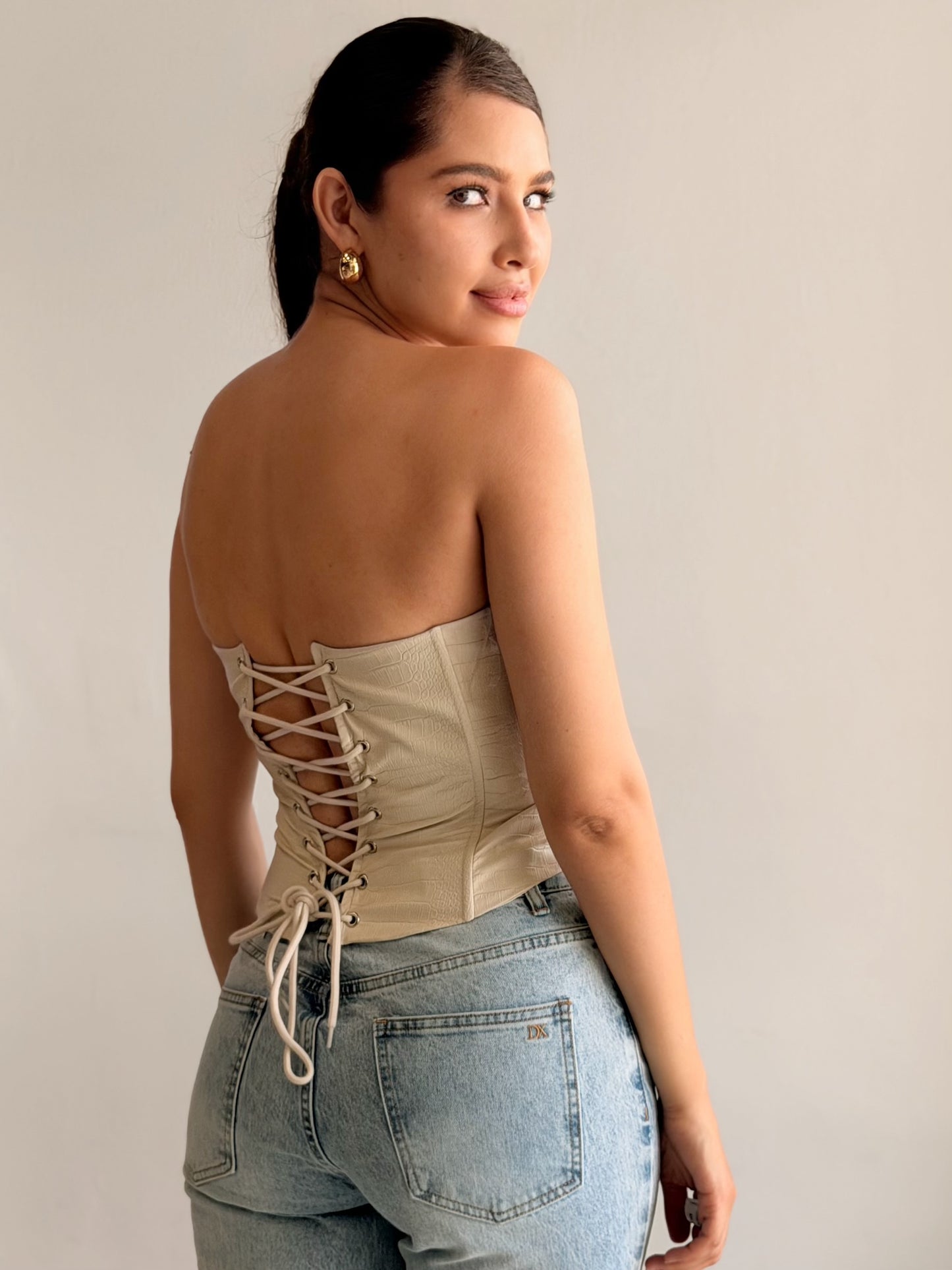 Corset V Vinipiel