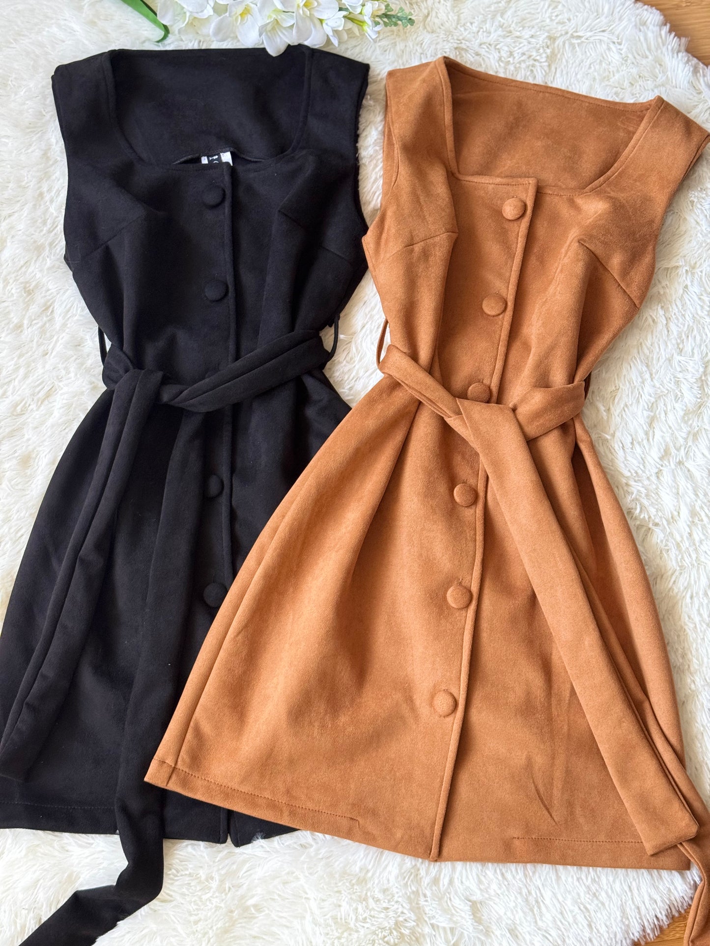 Vestido Gamuza de Botones y cinturon