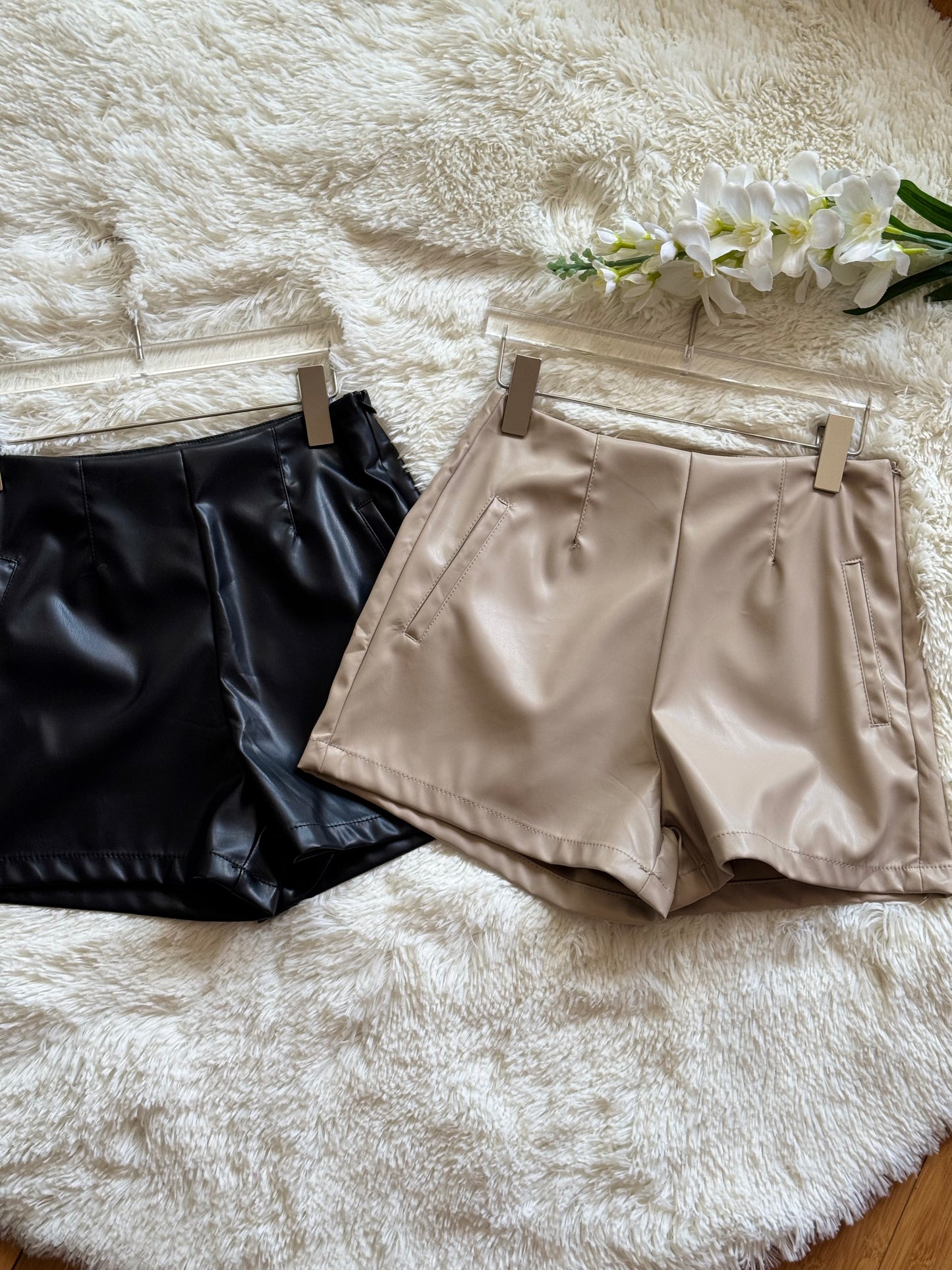 Short pinzas vinipiel