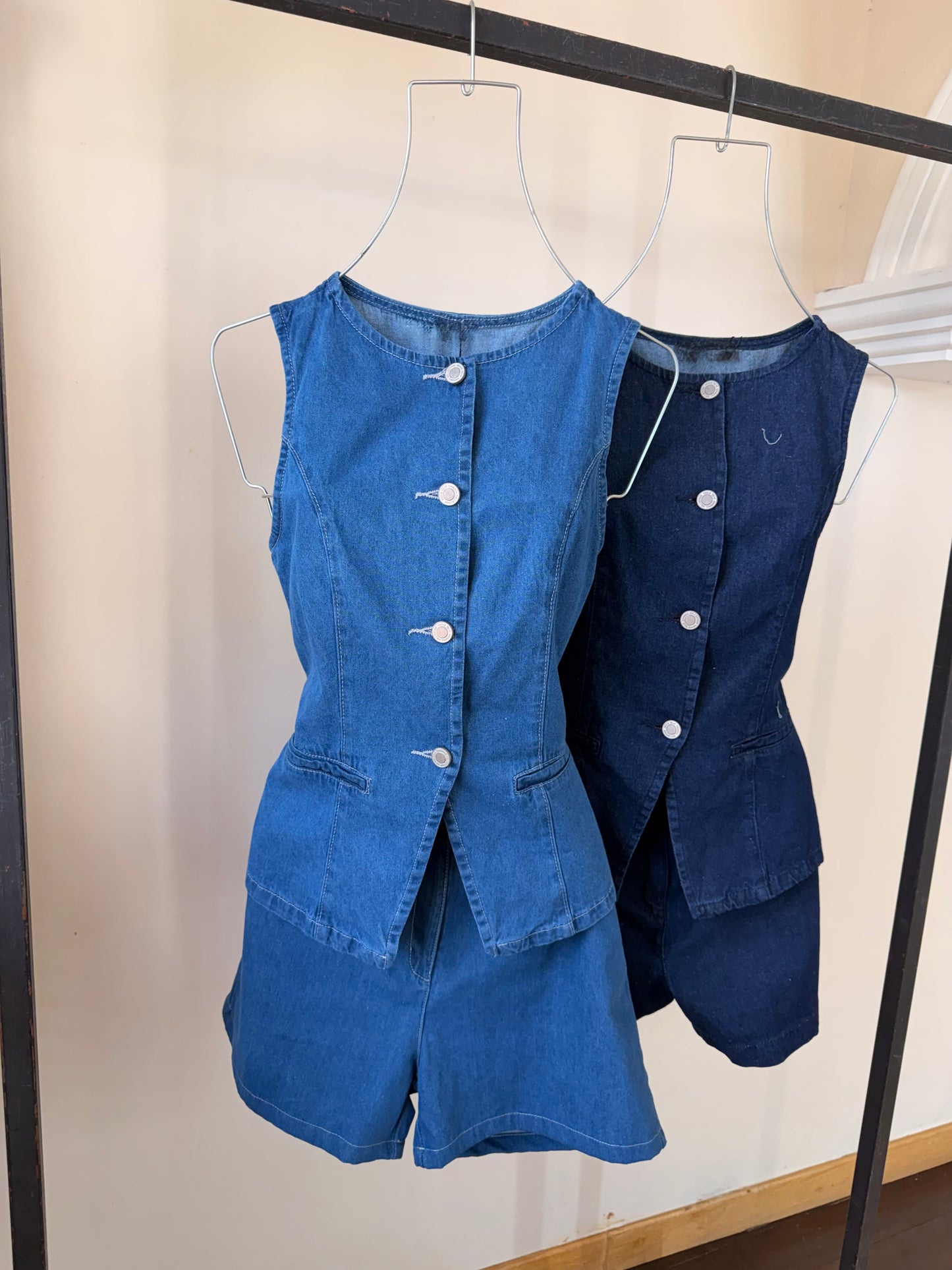 Conjunto de Mezclilla chaleco con short