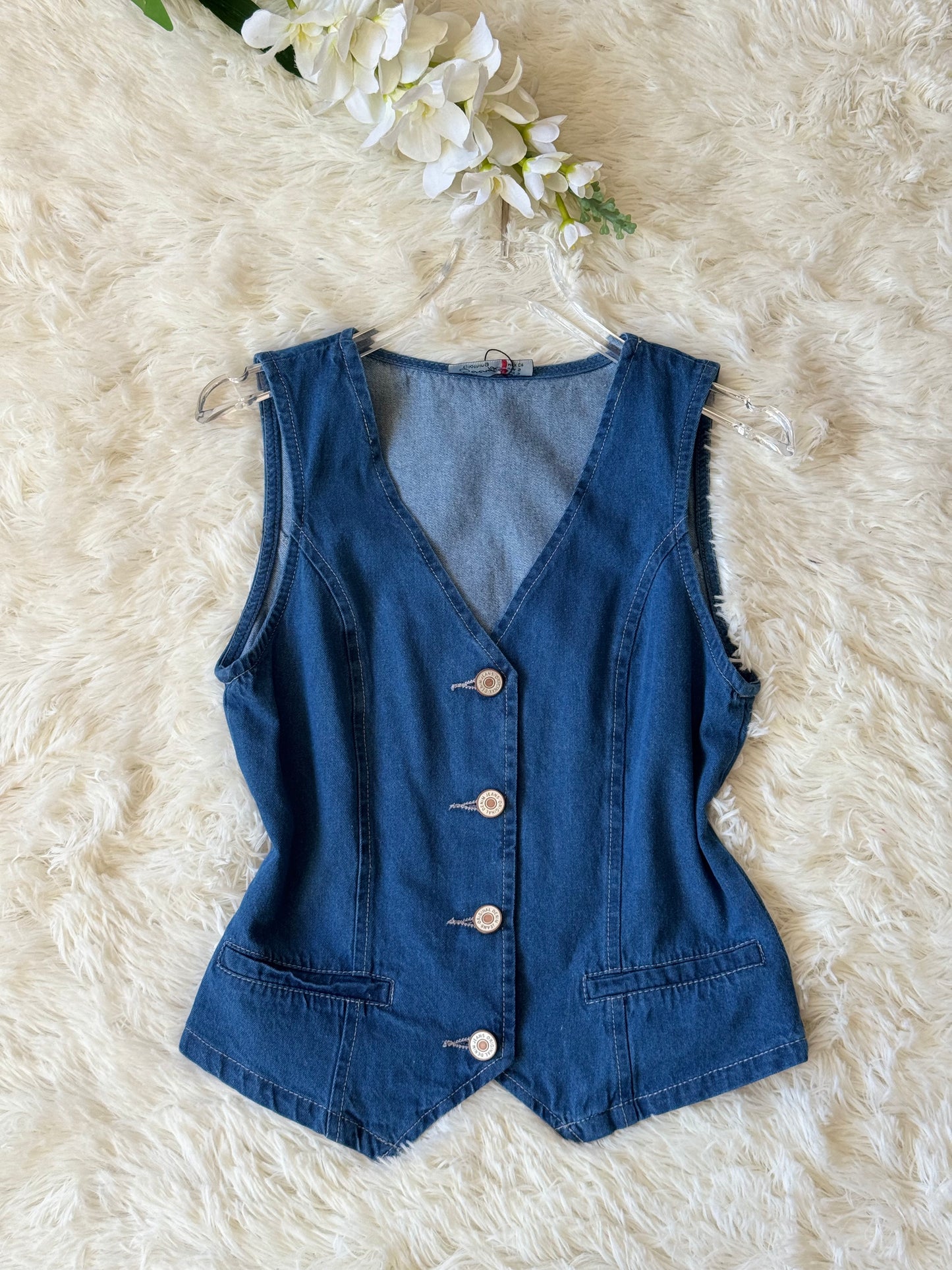 Chaleco escote V de mezclilla