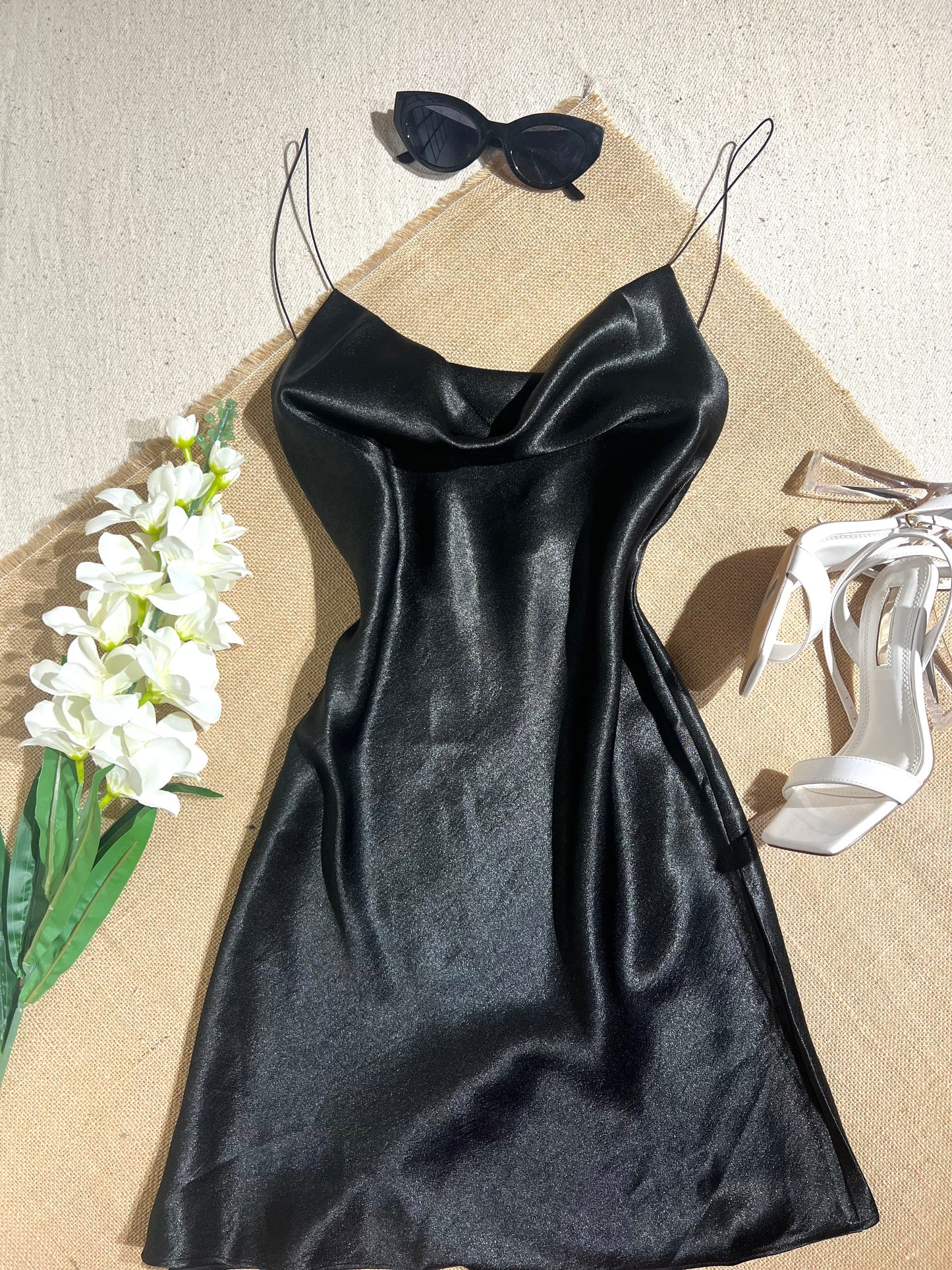 Vestido satin corto