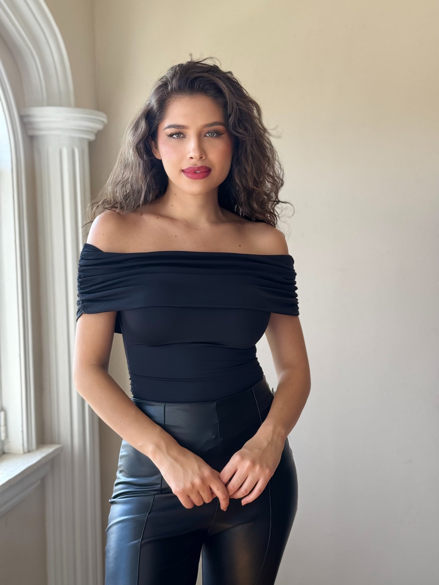 Body hombros descubiertos