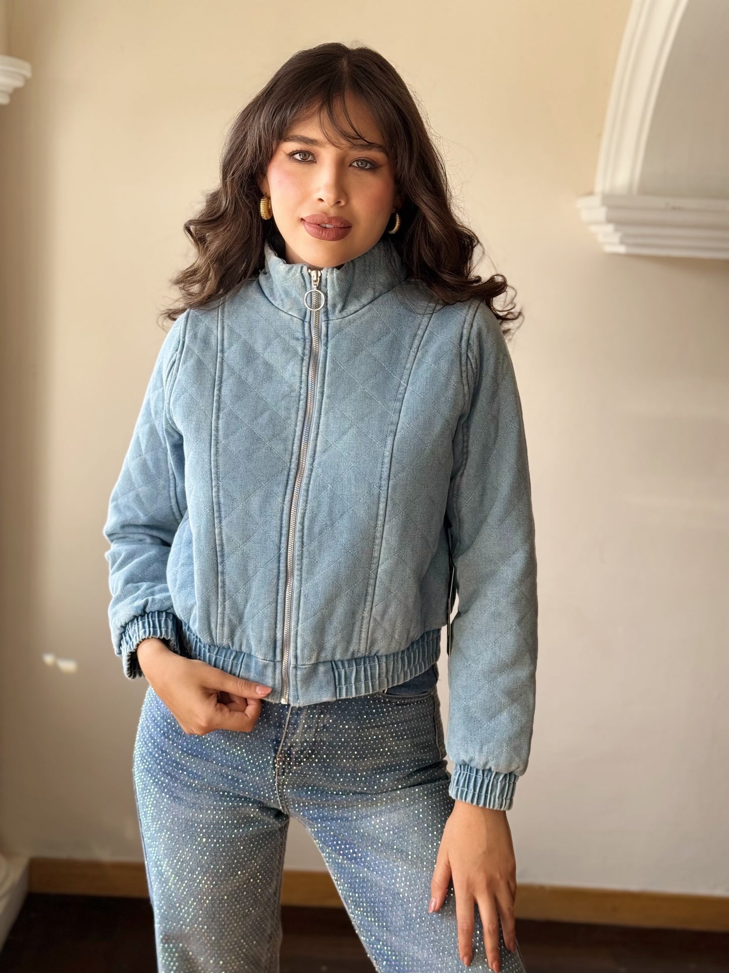 Chamarra capitonada de mezclilla