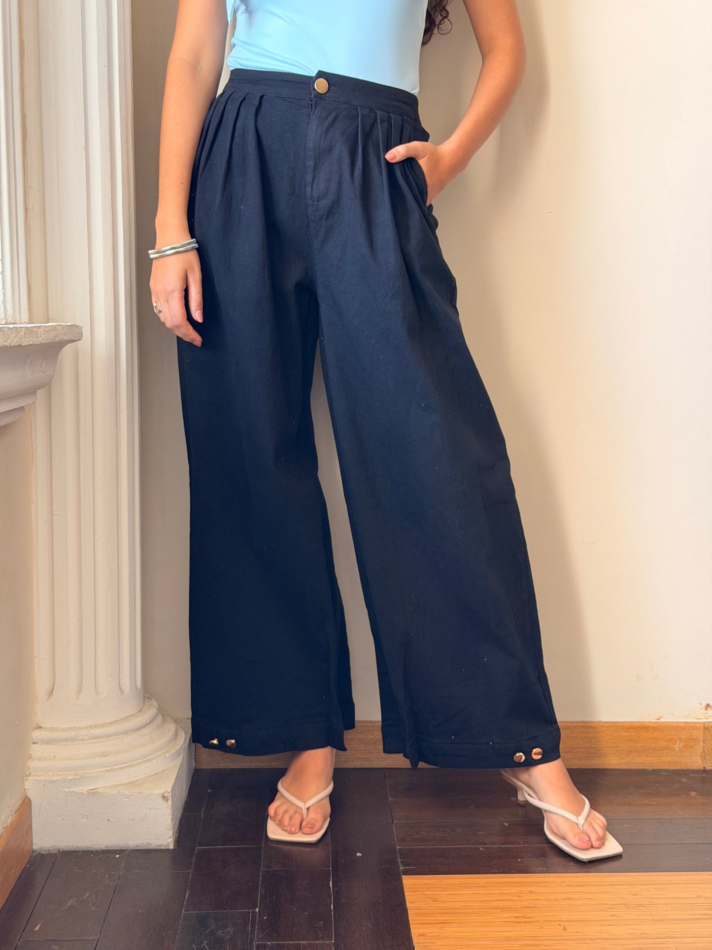 Pantalón de mezclilla drapeado