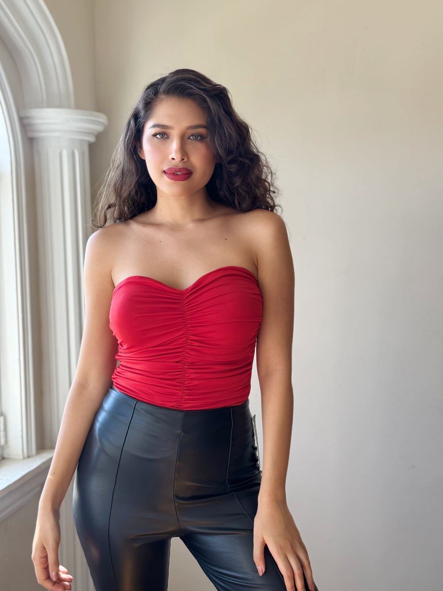 Body strapless plisado