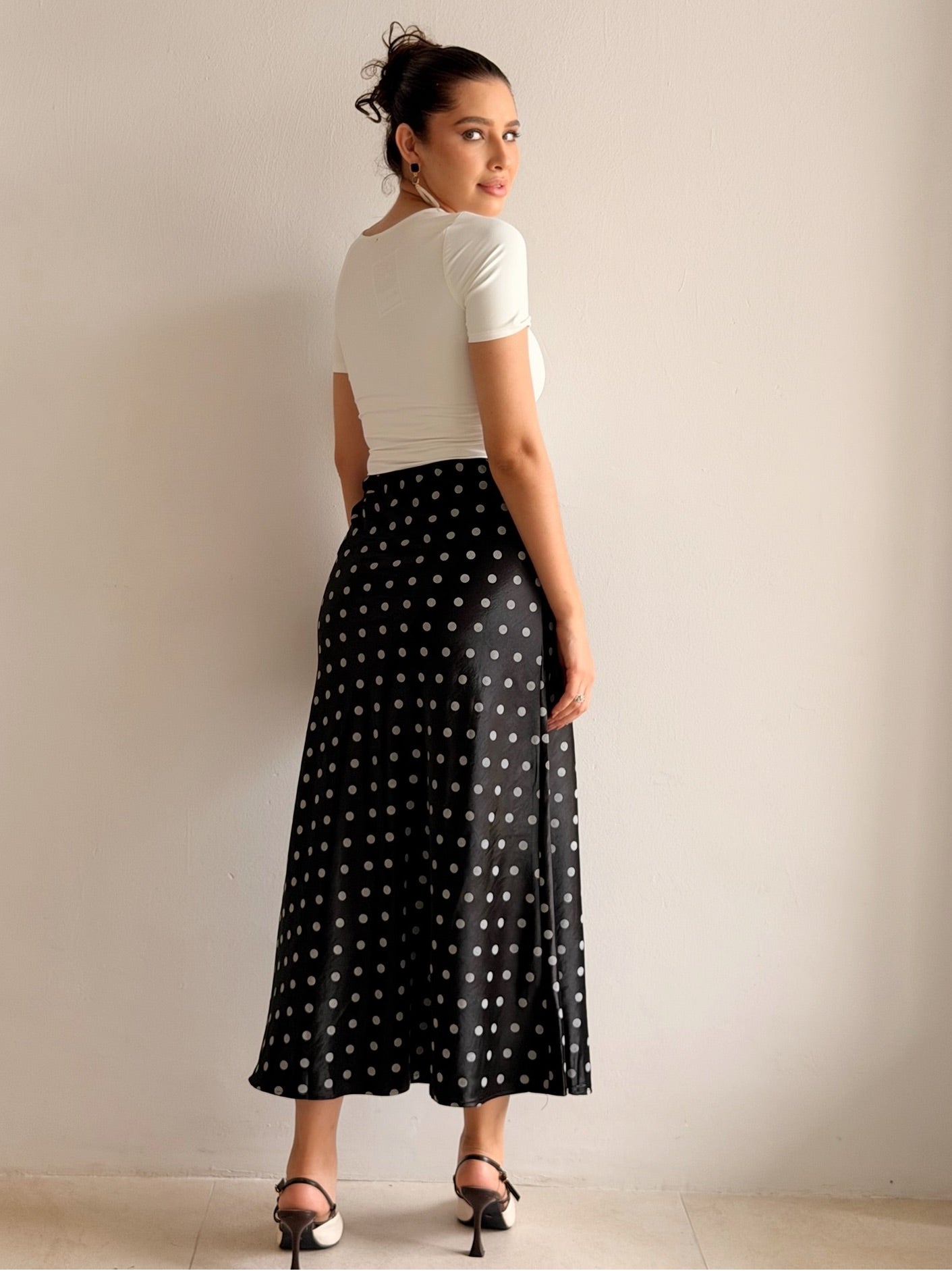 Falda Satin puntos