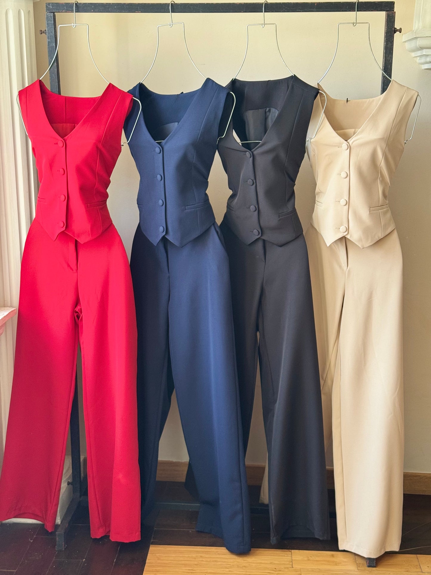 Conjunto de vestir escote V