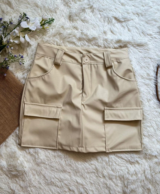 Falda short vinipiel