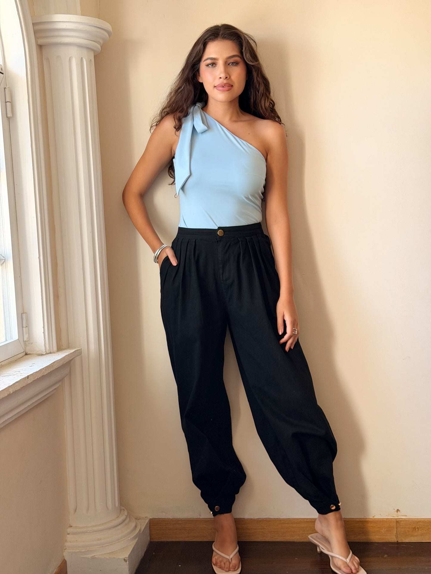 Pantalón de mezclilla drapeado