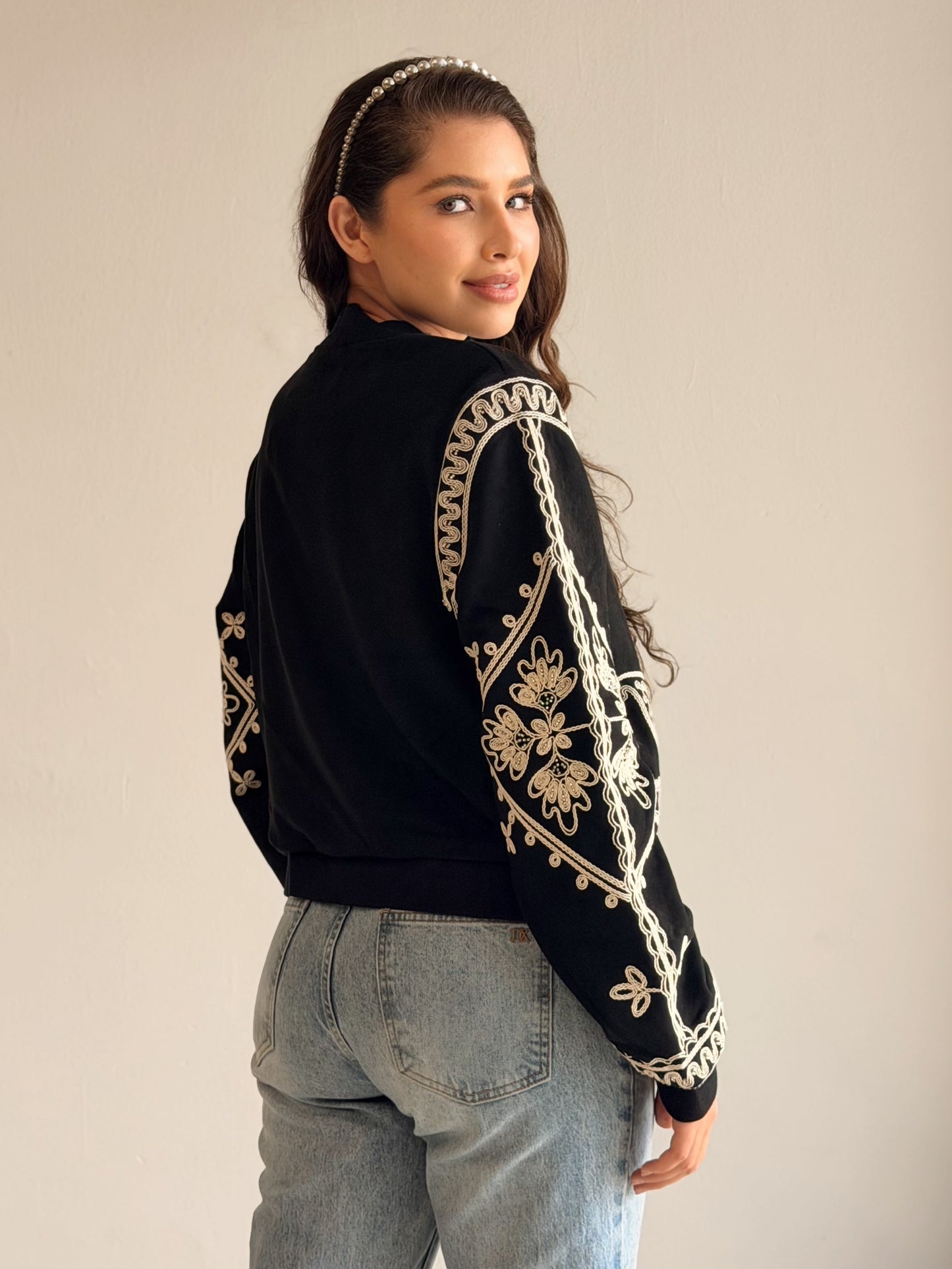 Chaqueta de Gamuza Bordada