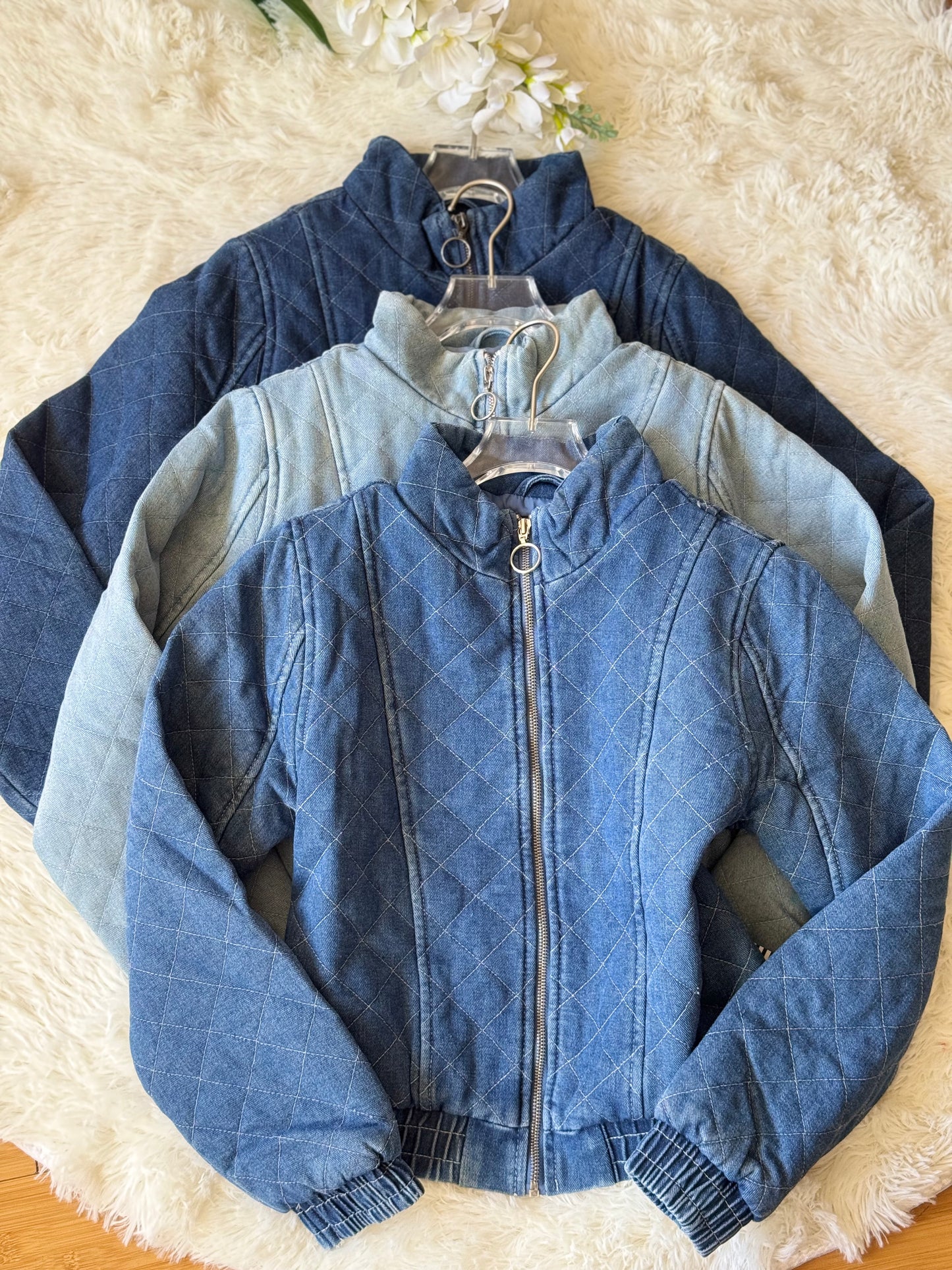Chamarra capitonada de mezclilla