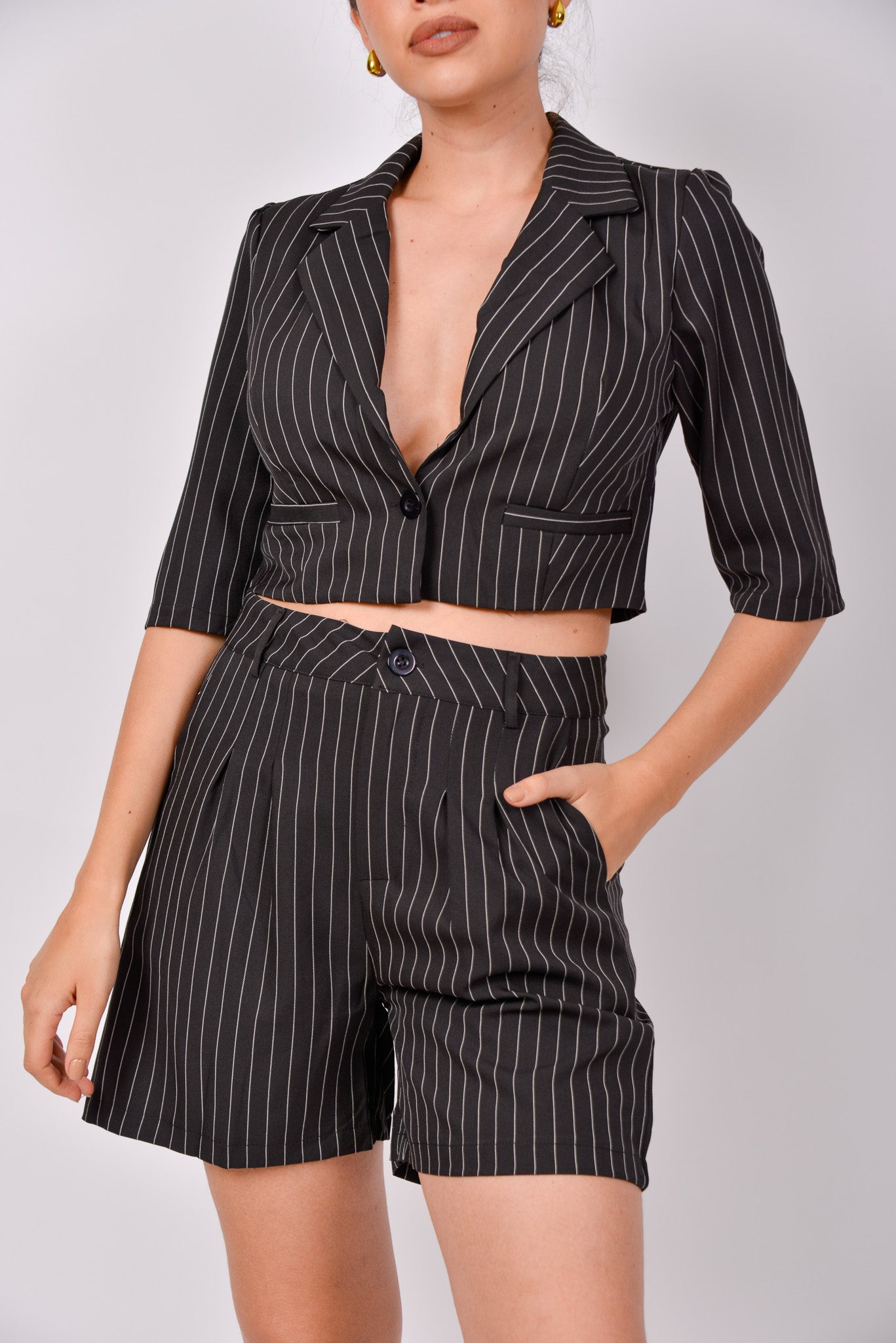 Conjunto rayado short y blazer
