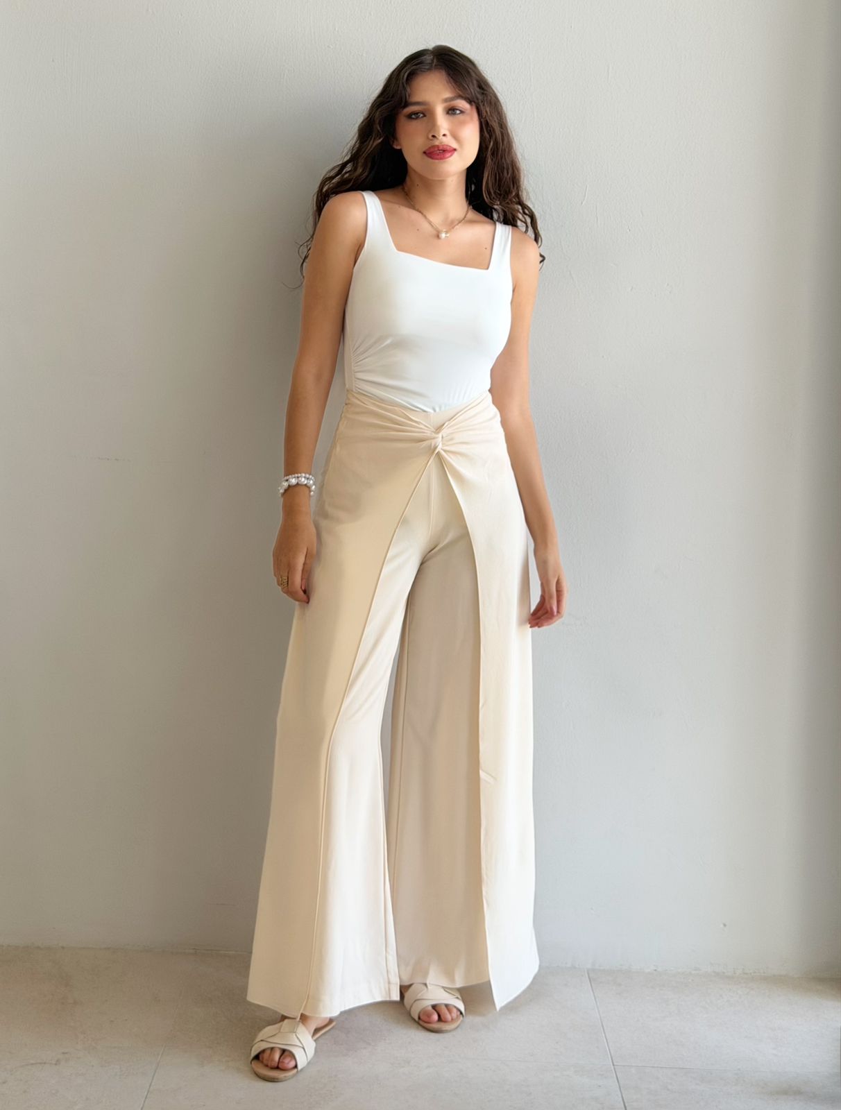 Pantalon Nudo Frontal
